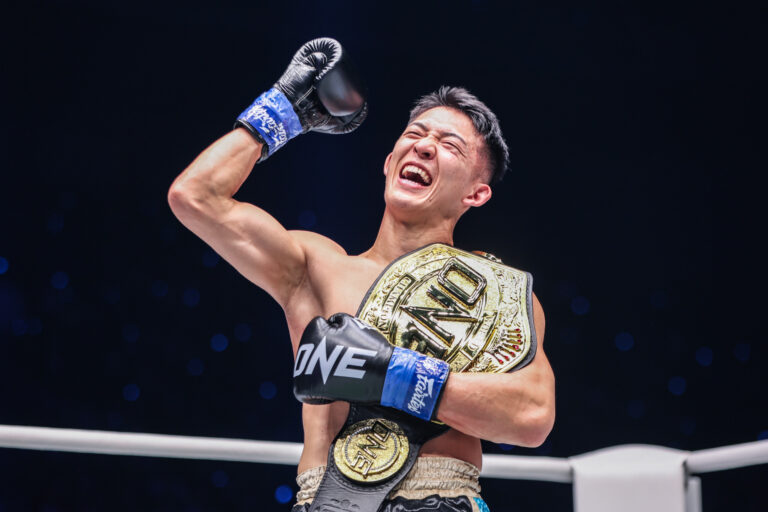 Superbonne Vs. Noirri, Reug Reug Vs. Malykhin World Title Fights a annoncé un 173 à Tokyo