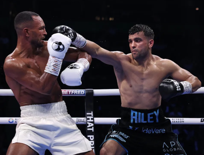 Catterall bat Eubank; Couper s'arrête de se battre après le sixième