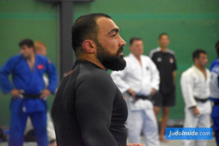 Ilias Iliadis travaille avec les jeunes talents en Arabie saoudite