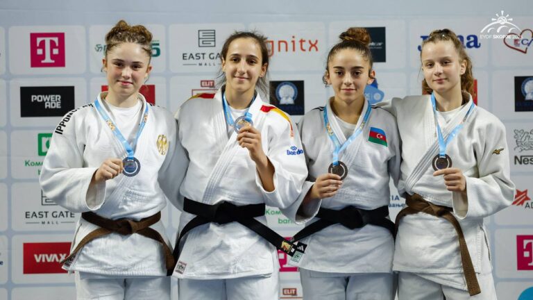 L'Espagne frappe l'or au tournoi Eyof