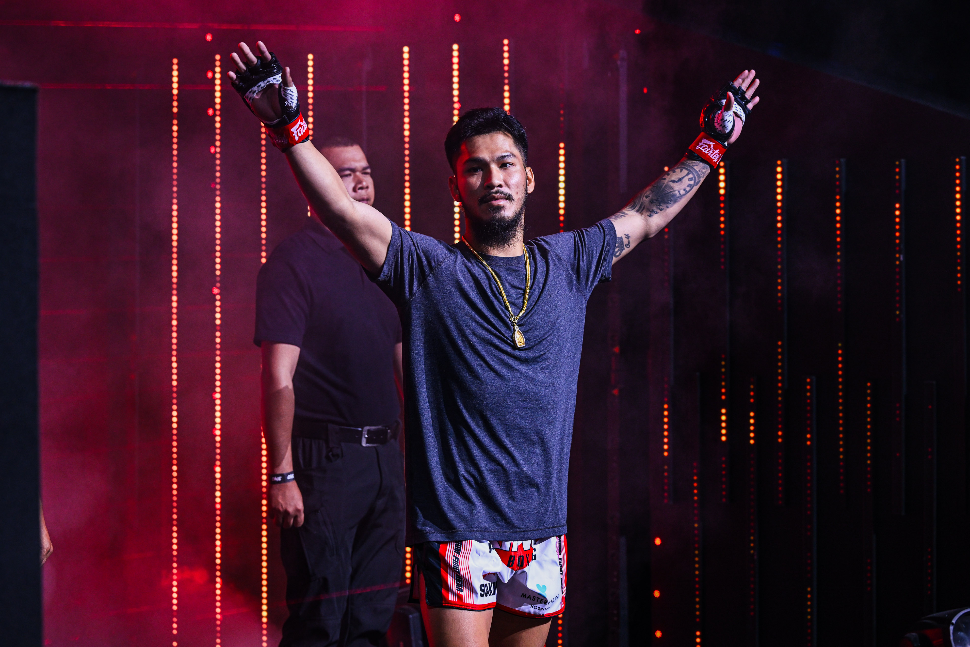 Suakim Sor Jor Tongprajin Zafer Sayik One Fight Night 34 3.JPG