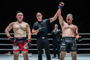 Ryugo Takeuchi Kang Ji a remporté une nuit de combat 34 10