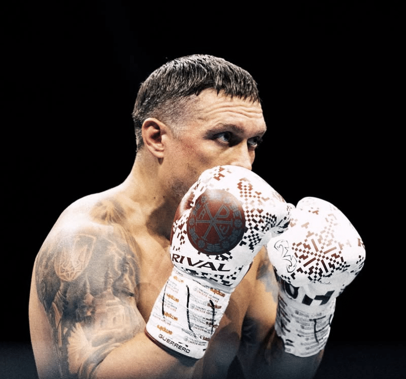 USYK demande une prolongation de l'ordre WBO après une blessure