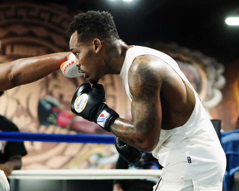 Jermell Charlo en ligne pour un titre de titre après Canelo Vs. Crawford