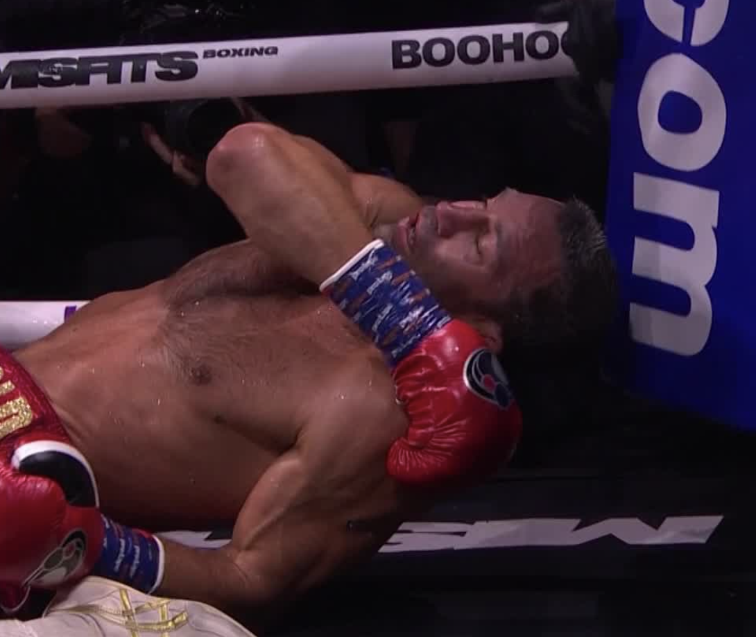 Darren jusqu'à Kos Luke Rockhold; Appelle Carl Froch