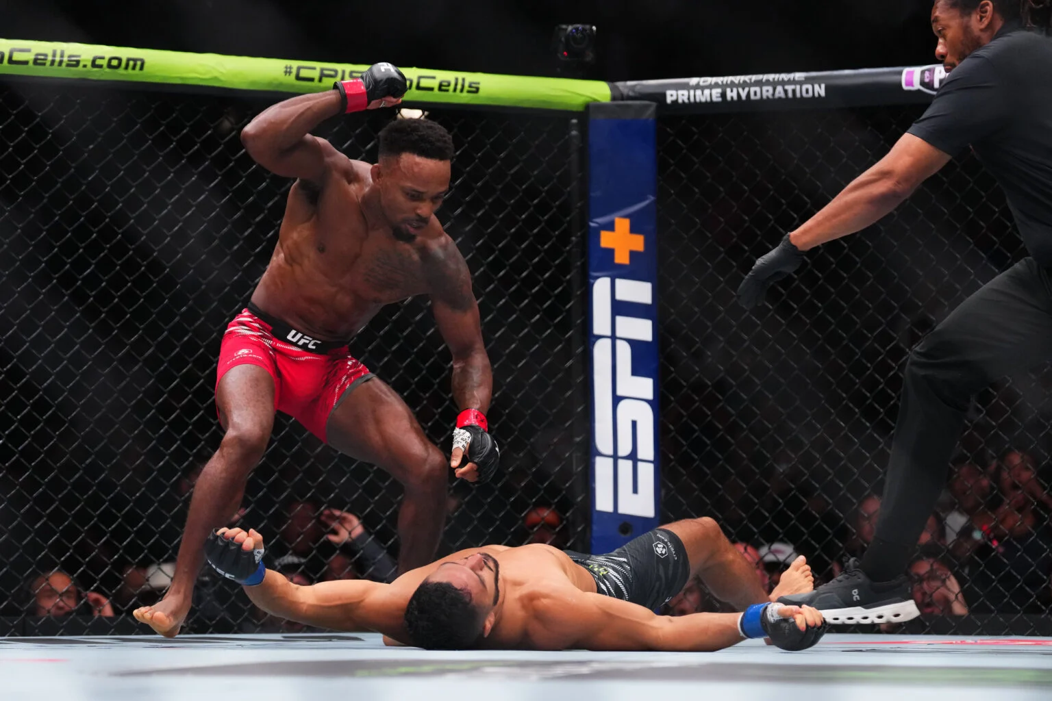 Lerone Murphy dévaste Aaron Pico dans l'événement co-principal de l'UFC 319