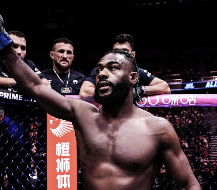 Sterling: les blessures au coude ont presque eu un impact sur le combat UFC Shanghai