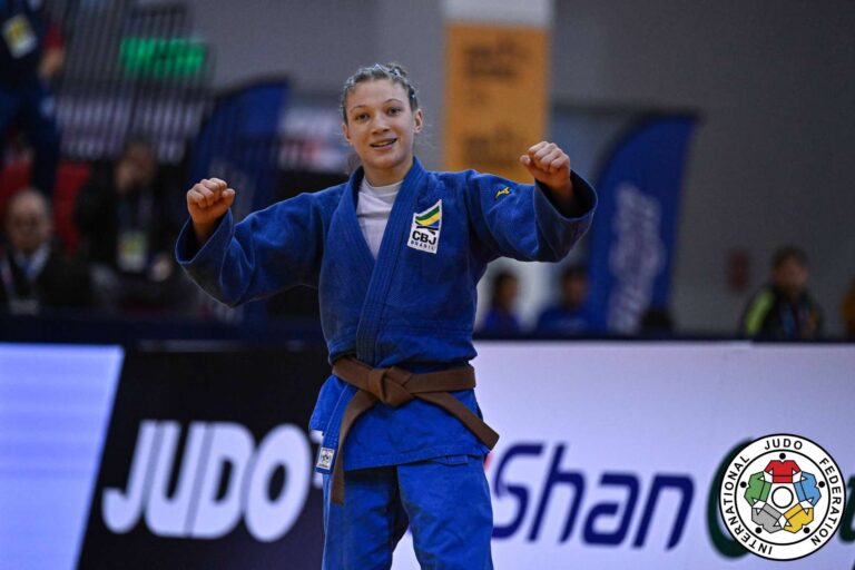 Trois titres de Cadet World d'affilée pour Clarice Ribeiro