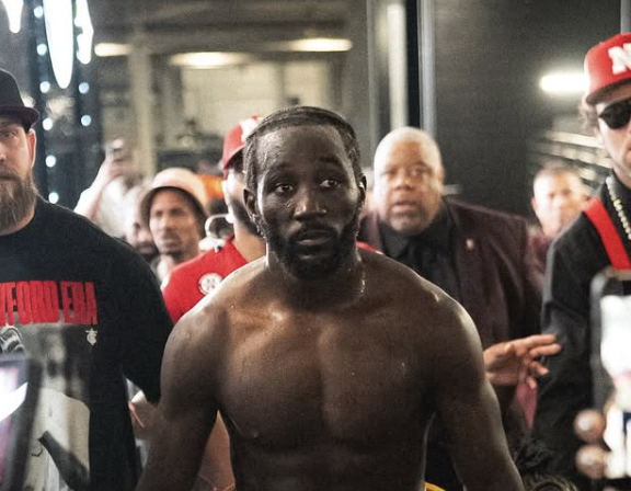 Crawford quitte le titre de poids moyen junior WBA; Abass Baraou devient le nouveau champion