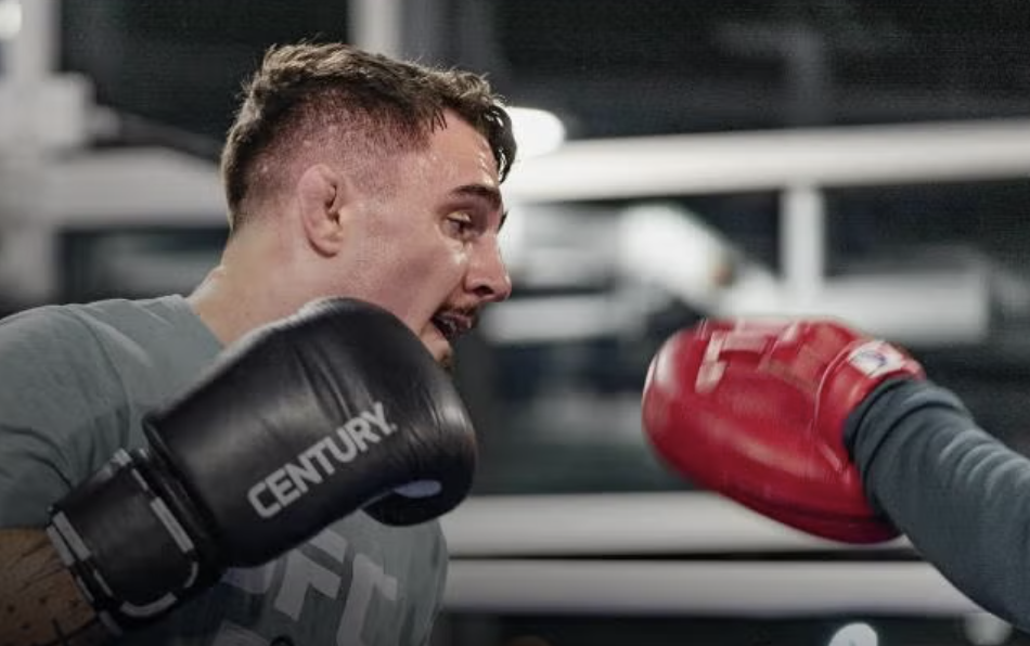 Aspinall poursuivra-t-il la boxe?