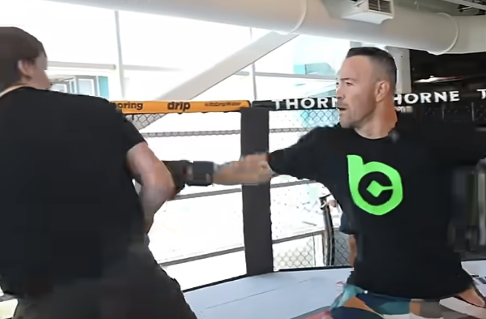 Colby Covington fait que l'influenceur vomit pendant le défi de l'atteinte