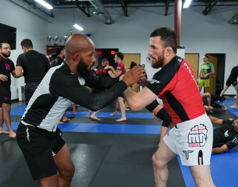 Demetrious Johnson et Merab Dvalishvili Spart