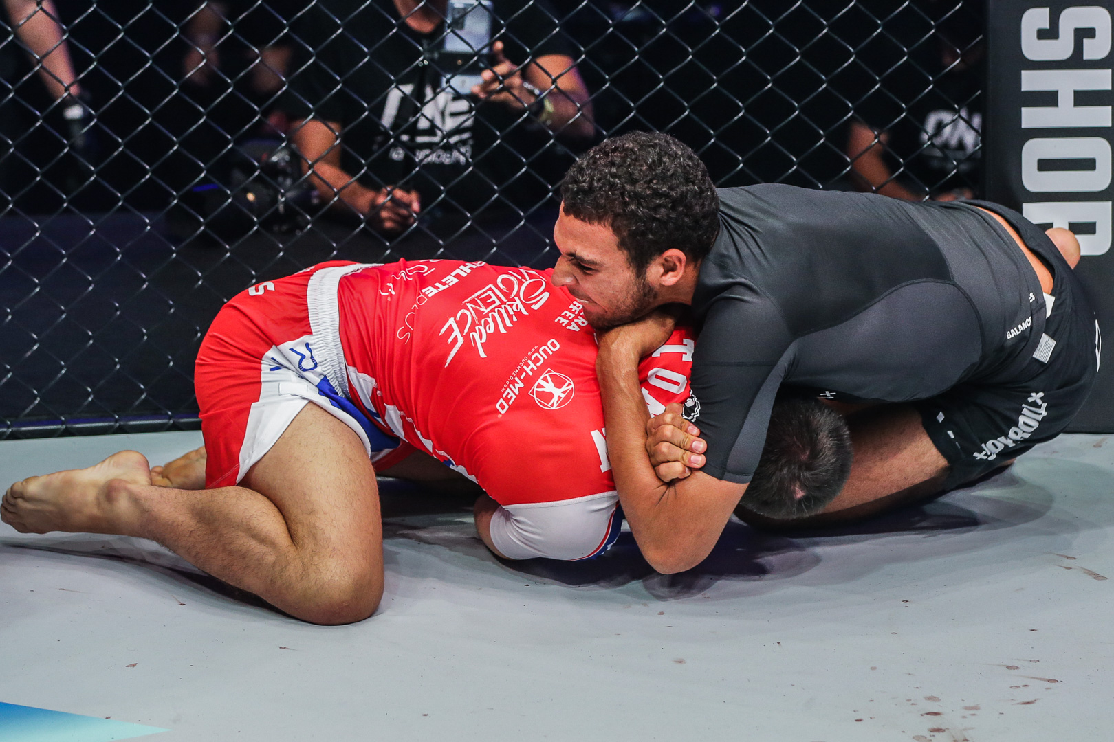 Jiu jitsu phénomy Tye Ruotolo affronte Adrian Lee à One Fight Night 35