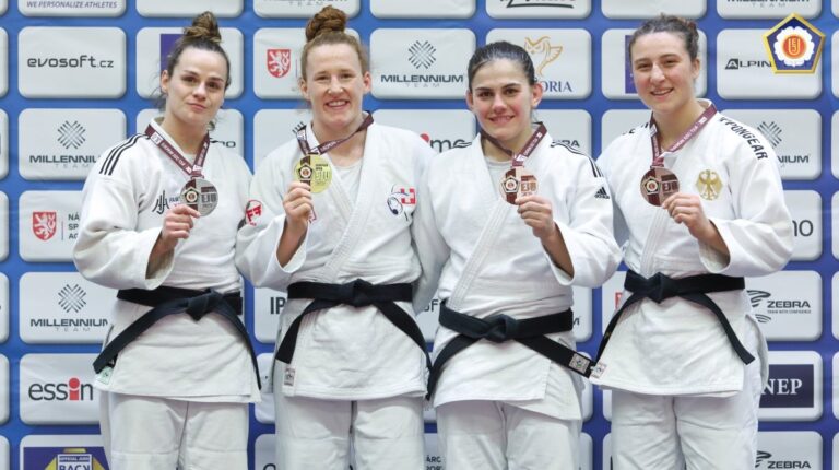 La France Tops Tops One à Euro Open à Prague