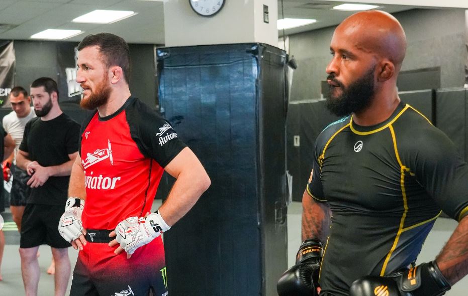 Merab Dvalishvili s'entraîne avec l'ancien champion de l'UFC Demetrious «Mighty Mouse» Johnson