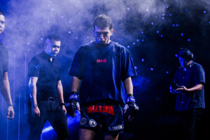 Aslamjon Ortikov Kongthoranee Sor Sommaione Fight Night 36 6