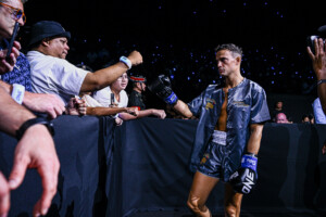 Jonathan di Bella prajanchai pk saenchai un combat nocturne 36 1