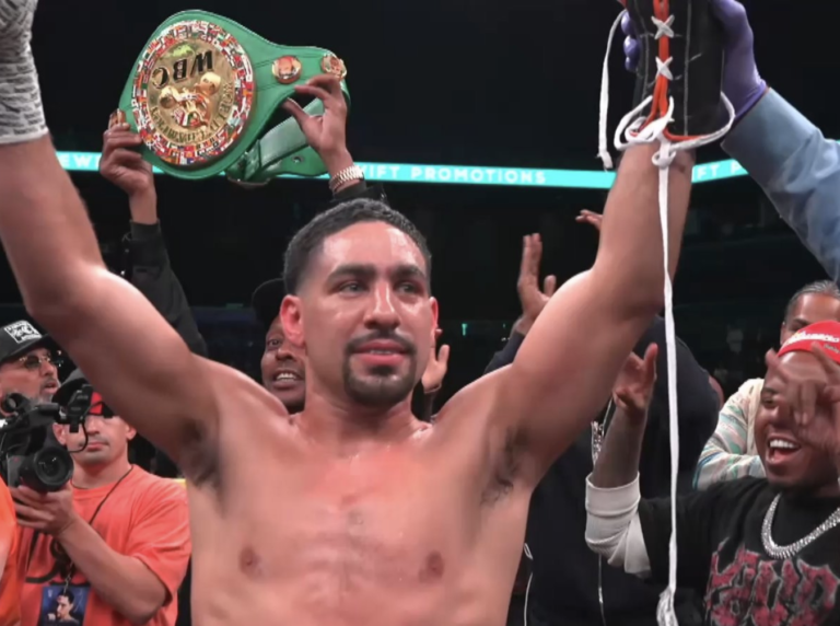 Danny Garcia arrête Daniel Gonzalez en quatrième