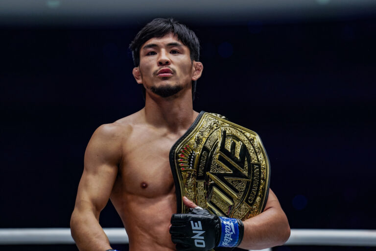 « C'est la finition idéale pour moi » – Yuya Wakamatsu veut séparer Joshua Pacio de ses sens à ONE 173