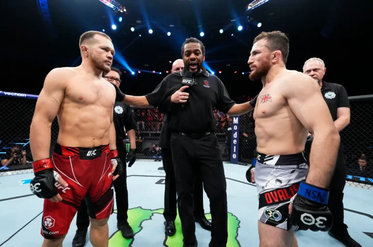 Le PPV final de l'UFC de l'année révèle les événements principaux et co-principaux