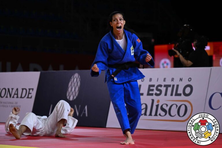 Pereira remporte une deuxième médaille d'or consécutive après une finale tendue du Golden Score