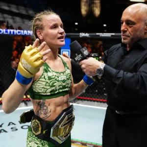 La blessure de Valentina Shevchenko fait échouer la rumeur du Main Event de l&rsquo;UFC 332