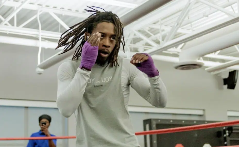 Keyshawn Davis cessera de payer les frais de sanction pour les combats pour le titre