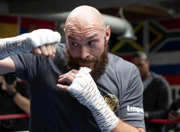 Fury taquine un retour avec plus de séquences d'entraînement