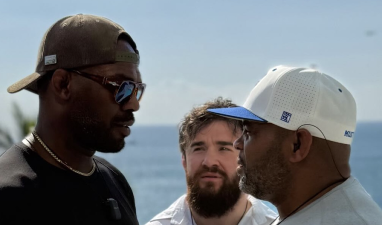 Jones critique Cormier après la réunion de télé-réalité