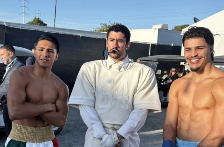 Camée du Super Bowl de Xander Zayas et Emiliano Vargas