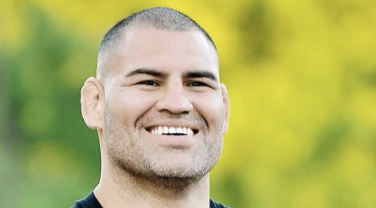Caïn Velasquez libéré de prison