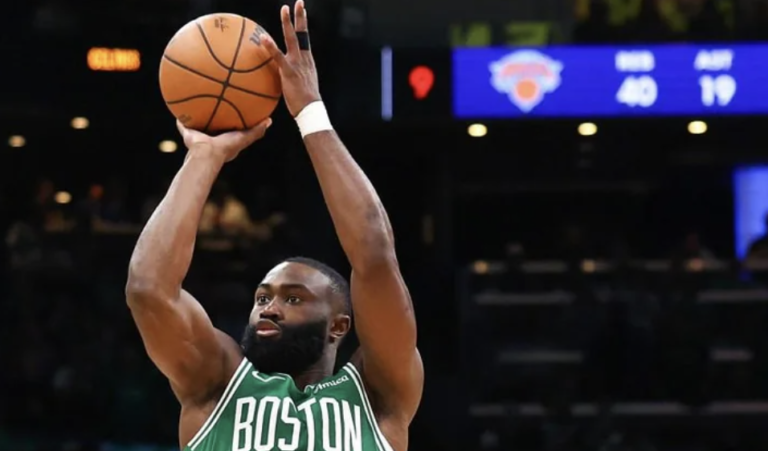 Jaylen Brown, quintuple All Star de la NBA, taquine sa future carrière dans le MMA