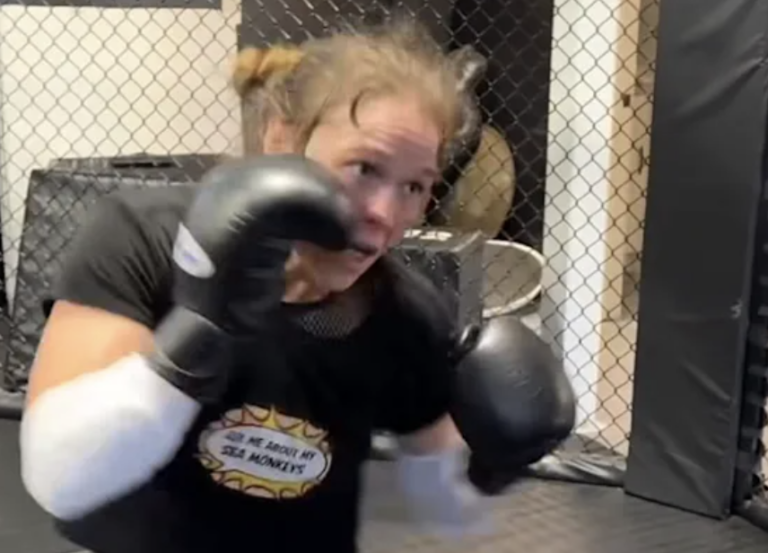 Rousey partage une vidéo de formation avant le combat contre Carano
