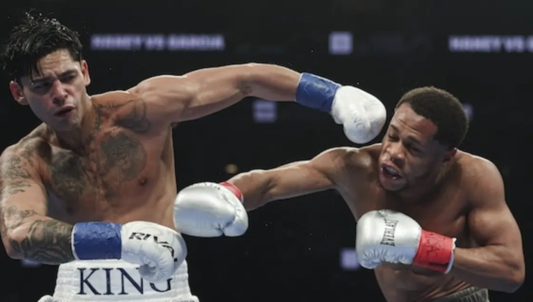 De La Hoya sur un Garcia contre. Haney revanche