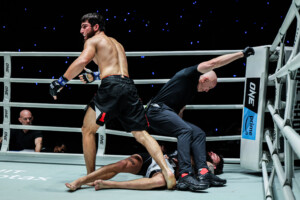 Dzhabir Dzhabrailov Chase Mann ONE Fight Night 42 10