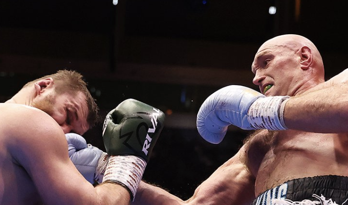 Fury remporte le combat de retour et fait un appel