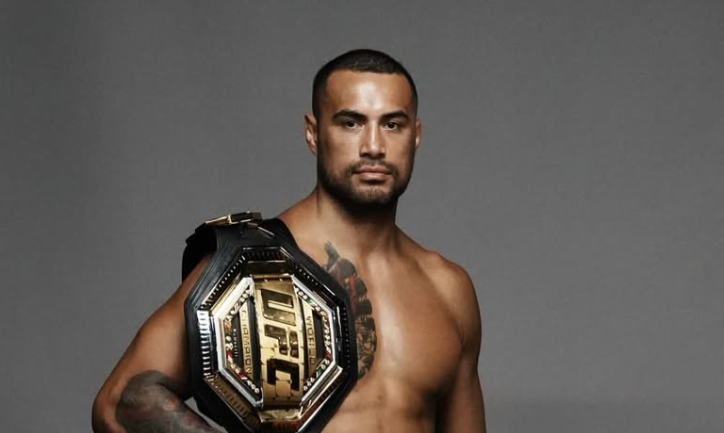 Mise à jour post-chirurgicale du champion de l'UFC Carlos Ulberg