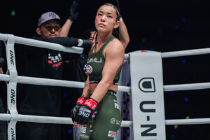 Itsuki Hirata Ritu Phogat UN SAMOURAÏ 1 10