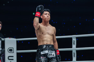 Hiroki Akimoto Taimu Hisai UN SAMOURAÏ 1 7