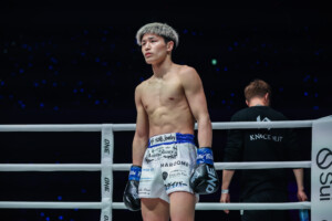 Hiroki Akimoto Taimu Hisai UN SAMOURAÏ 1 6