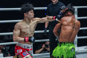 Nadaka Songchainoi Kiatsongrit UN SAMURAI 1 13