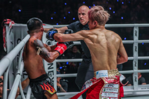 Takeru Segawa Rodtang Jitmuangnon UN SAMURAI 1 25