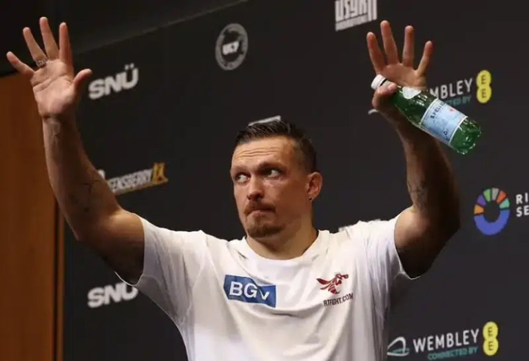 La WBA autorise Oleksandr Usyk à défendre son titre
