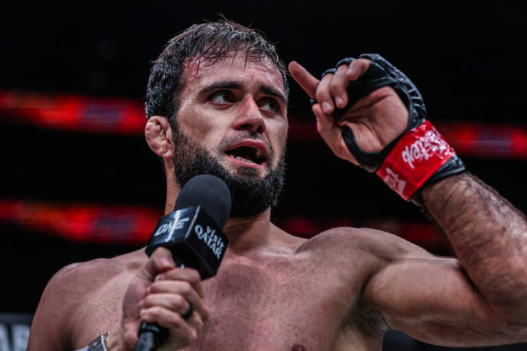 « Don&rsquo;t Blink » – Shamil Gasanov promet un titre mondial explosif contre Tang Kai lors de ONE Fight Night 43