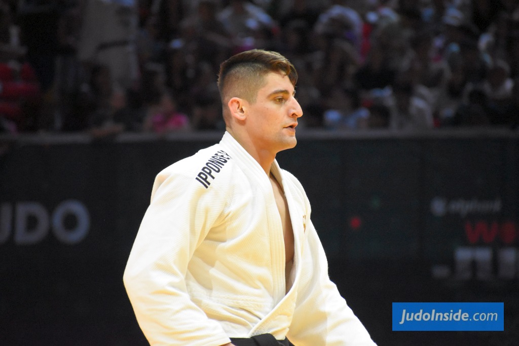 Eduard Trippel, 29 ans, remporte sa première médaille d'or internationale