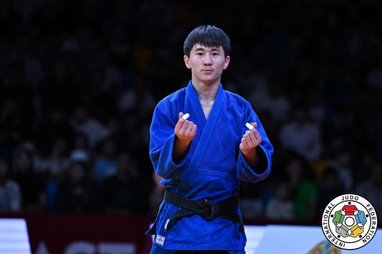 Sukhbat Byambasuren remporte la première médaille d&rsquo;or du Grand Chelem pour la Mongolie