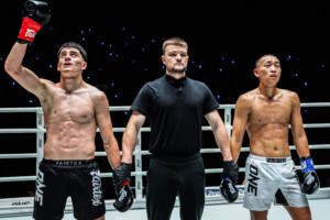 Rahim Borz Tcherchaiko bat Zhang Chinese Tiger Jinhu par décision unanime à The Inner Circle4