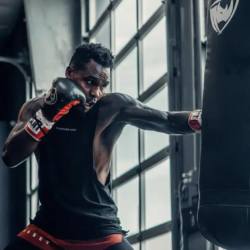 Charlo envisage un retour contre le vainqueur de Tszyu-Spence