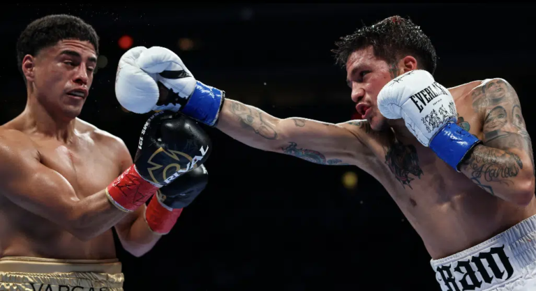 Rodriguez arrête Vargas pour devenir champion en trois divisions