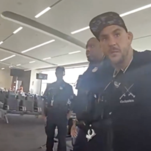 Poirier répond à la diffusion d’une vidéo d’arrestation